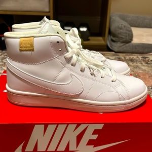 Nike Court Royale 2 Mid Women's Shoe